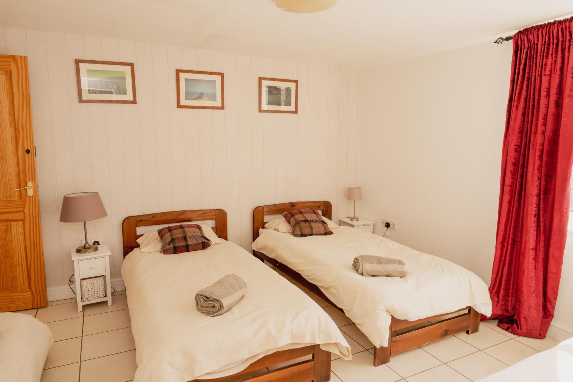 Hideout Manor - Jekyll & Hideout Villa York Buitenkant foto